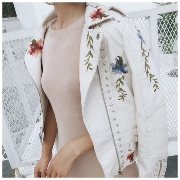Jackets & Blazers - 🥀 Embroidery Buttery Soft Vegan Leather Jacket